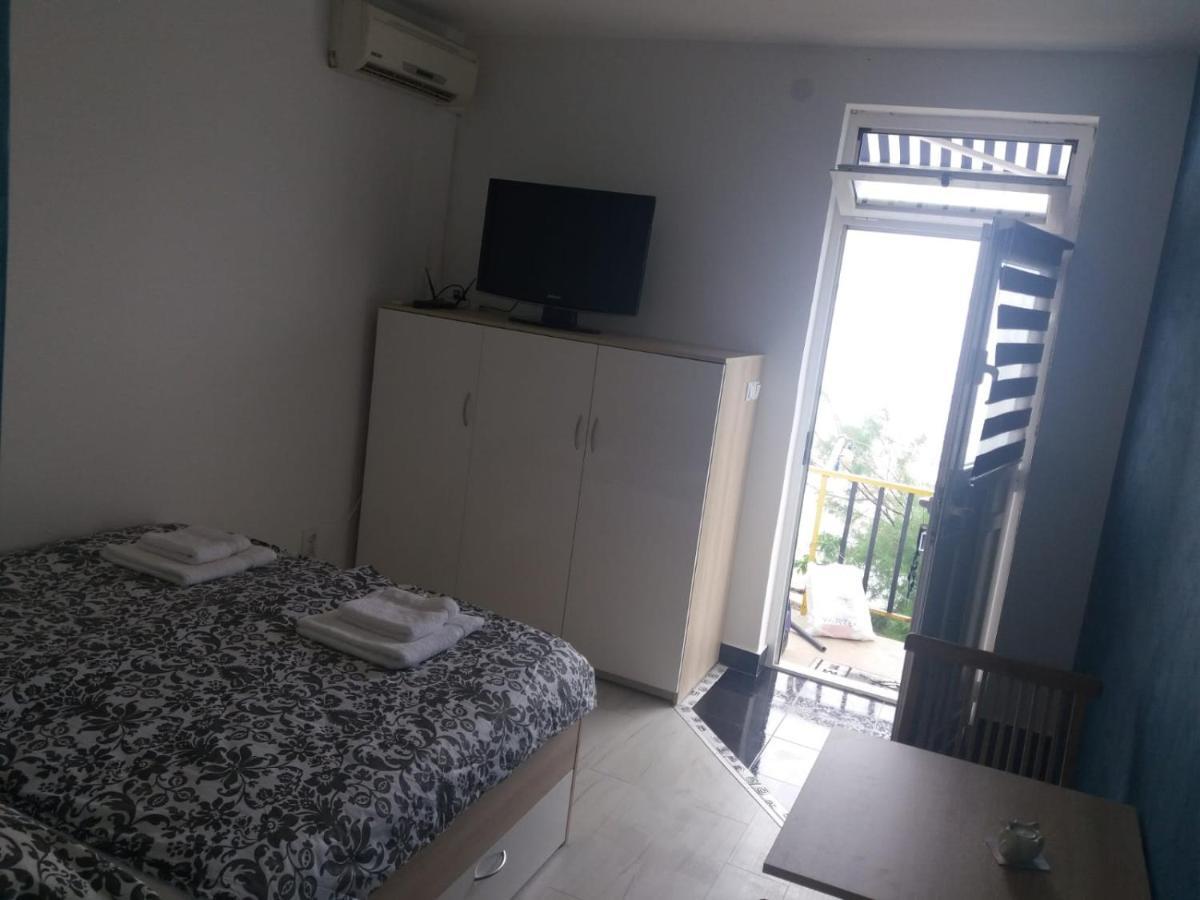 Studio Ruzica -Stobrec, Near Split Apartment ภายนอก รูปภาพ